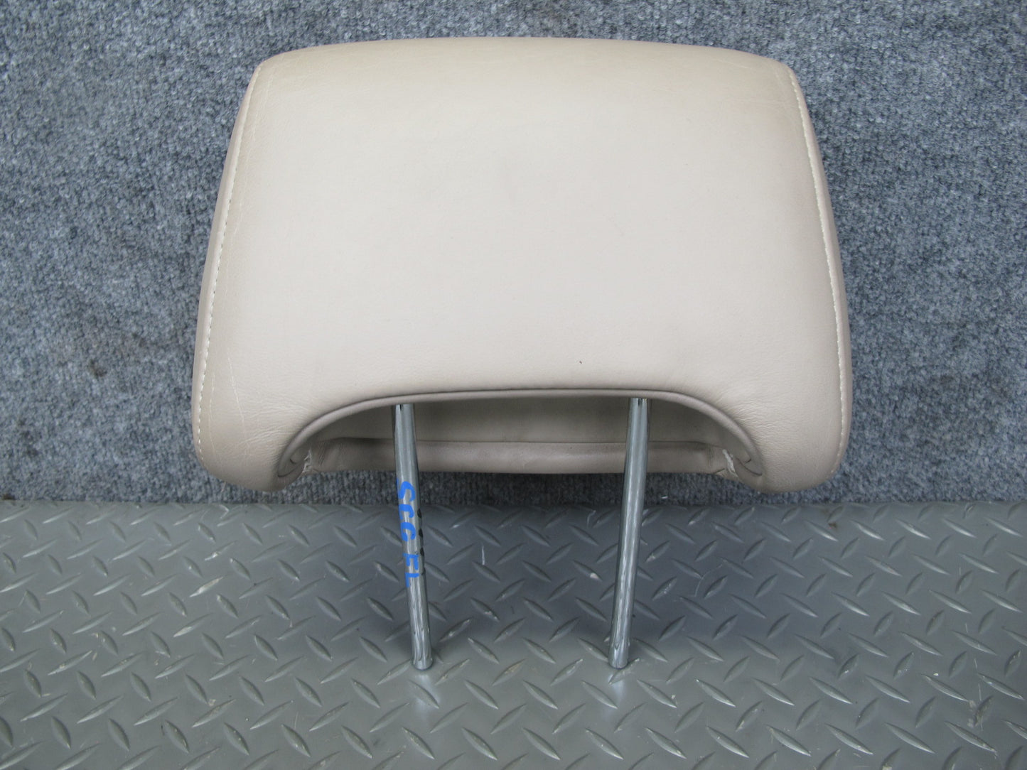 92-98 Lexus UZZ30L SC300 SC400 Set of 2 Front Seat Leather Headrest Ivory OEM