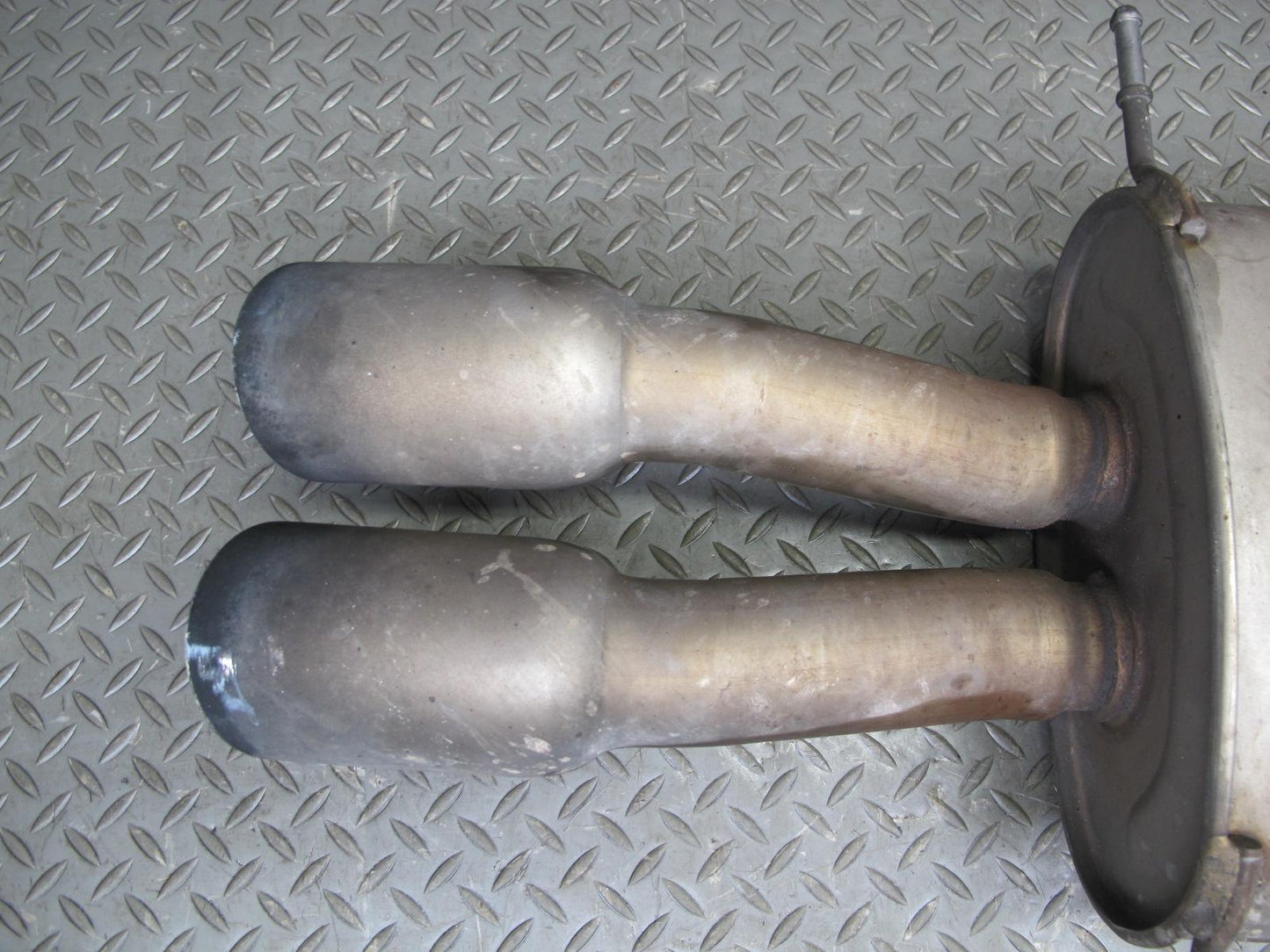 09-13 Mini Cooper JCW R56 R57 Rear Exhaust Muffler w Tips 7585282 OEM