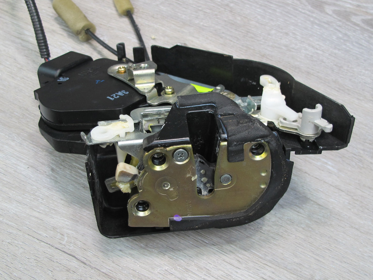 02-06 Lexus UCF30L LS430 Rear Right Door Lock Latch Actuator NO Soft Close OEM