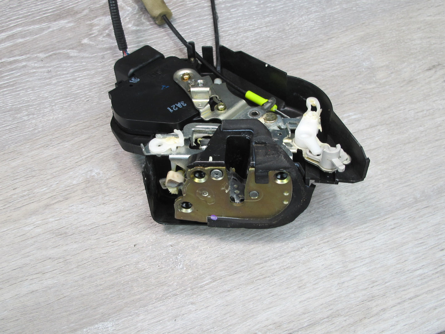 02-06 Lexus UCF30L LS430 Rear Right Door Lock Latch Actuator NO Soft Close OEM