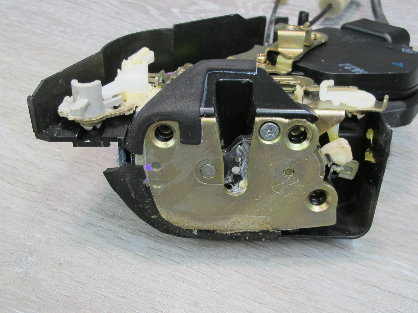 02-06 Lexus UCF30L LS430 Rear Left Door Lock Latch Actuator NO Soft Close OEM