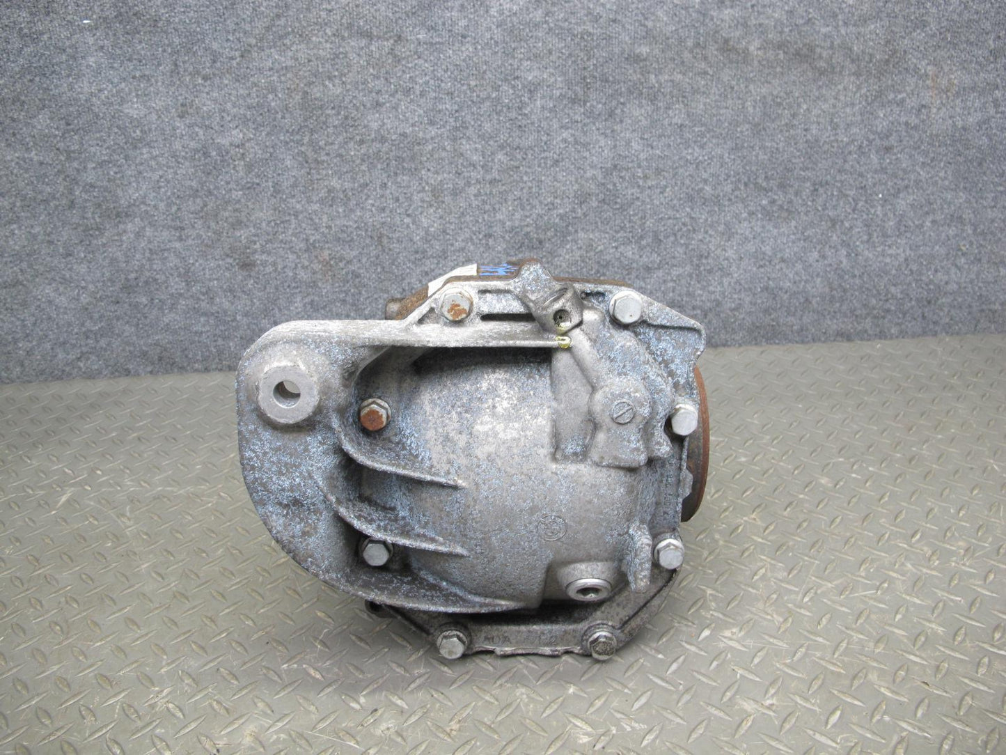 2010-2011 BMW X6 E71 E72 Rear Axle Differential Carrier Gear Ratio 3.64