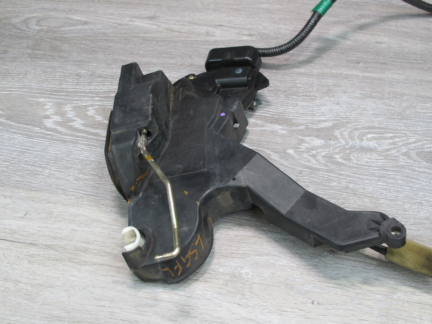 02-06 Lexus UCF30L LS430 Front Left Door Lock Latch Actuator NO Soft Close OEM