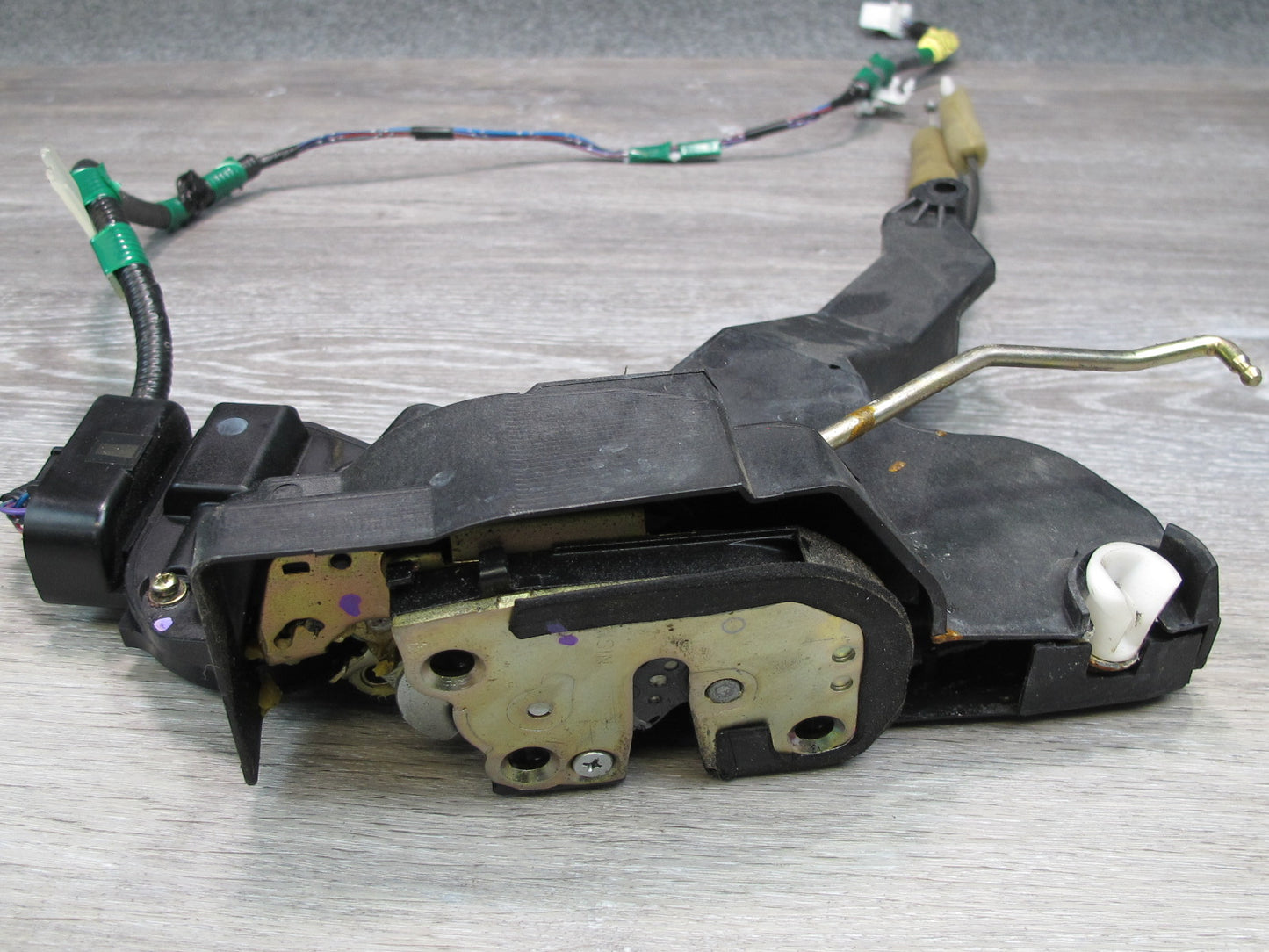 02-06 Lexus UCF30L LS430 Front Left Door Lock Latch Actuator NO Soft Close OEM