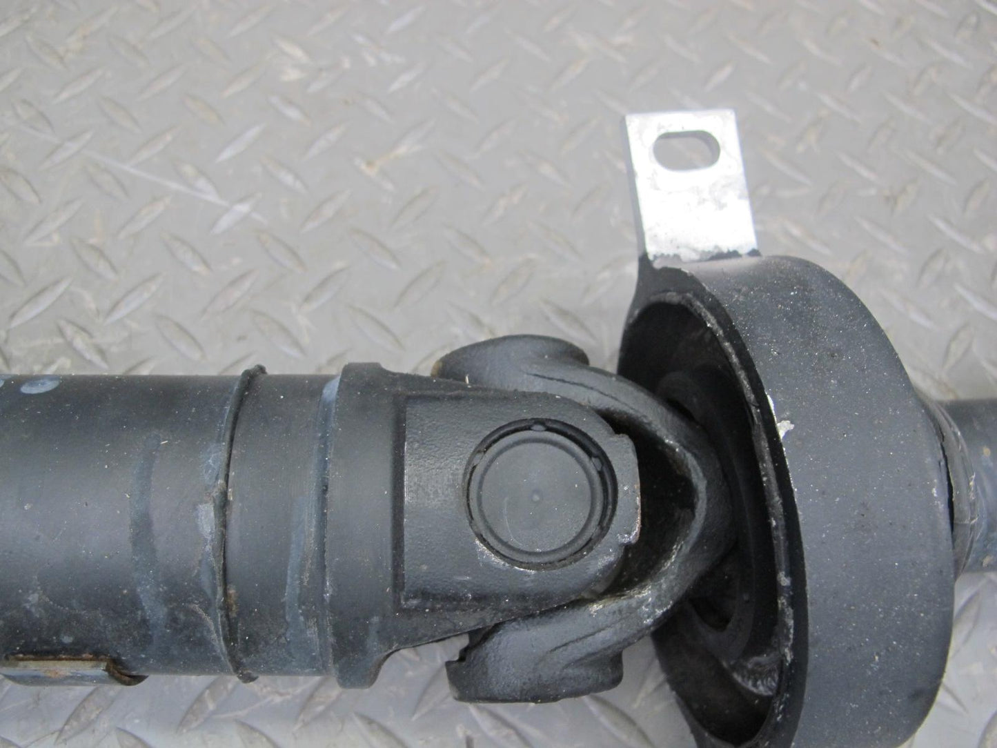 2008-2014 BMW E71 E72 X6 4.4L AWD Rear Drive Shaft Driveshaft