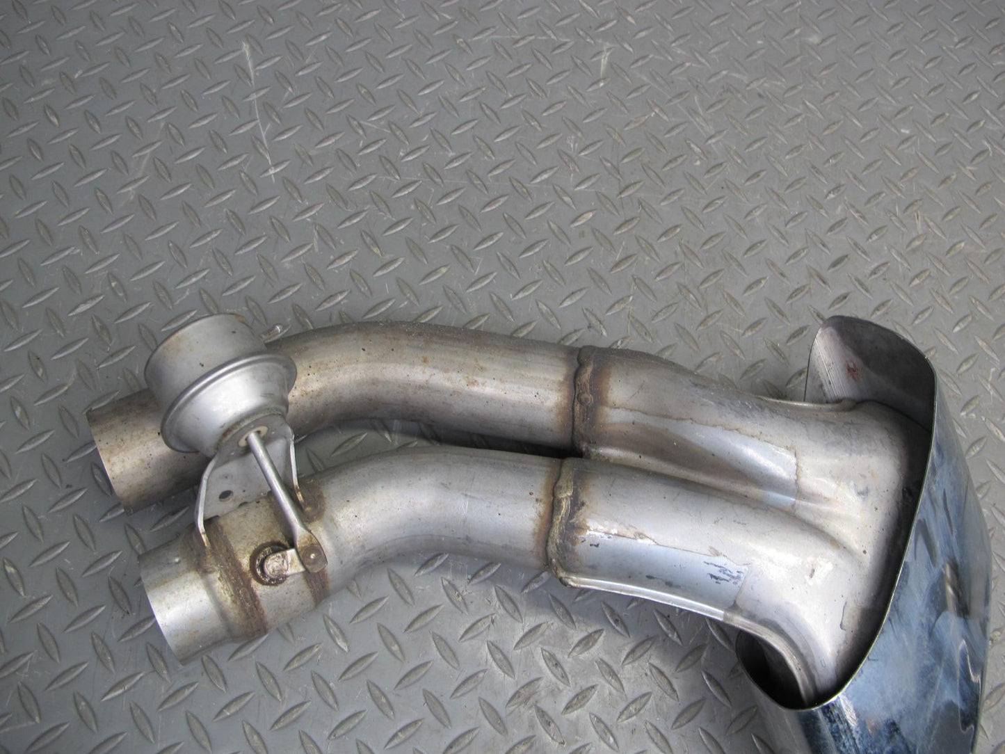 2008-2014 BMW X6 E71 E72 4.4L N63 Rear Back Exhaust Muffler Chrome Tips Set