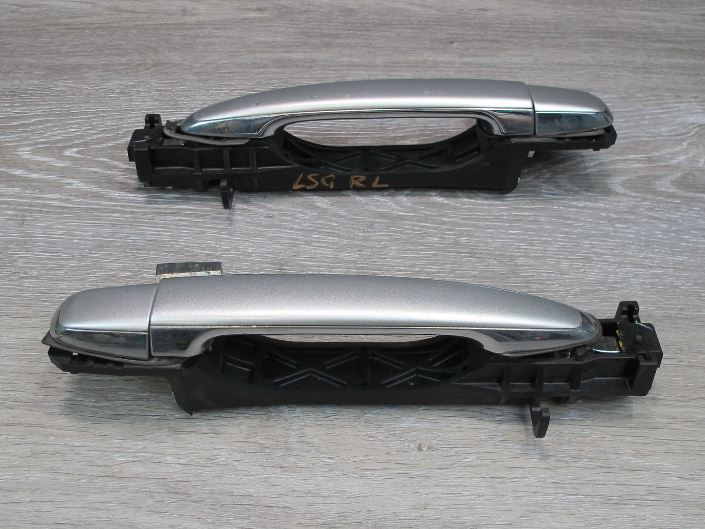 01-03 Lexus UCF30L LS430 Rear Left & Right Door Exterior Handle Set Silver OEM