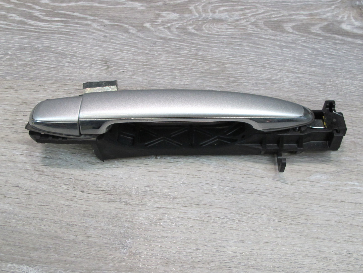 01-03 Lexus UCF30L LS430 Rear Left & Right Door Exterior Handle Set Silver OEM