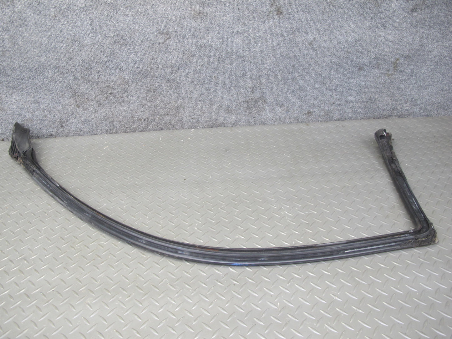 91-95 Toyota SW21L MR2 Set of 2 Left Door Weatherstrip Rubber Seal OEM