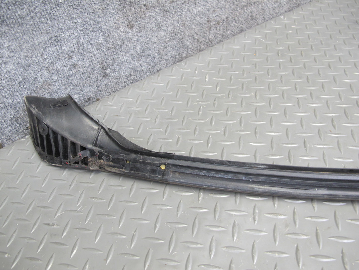 91-95 Toyota SW21L MR2 Set of 2 Left Door Weatherstrip Rubber Seal OEM