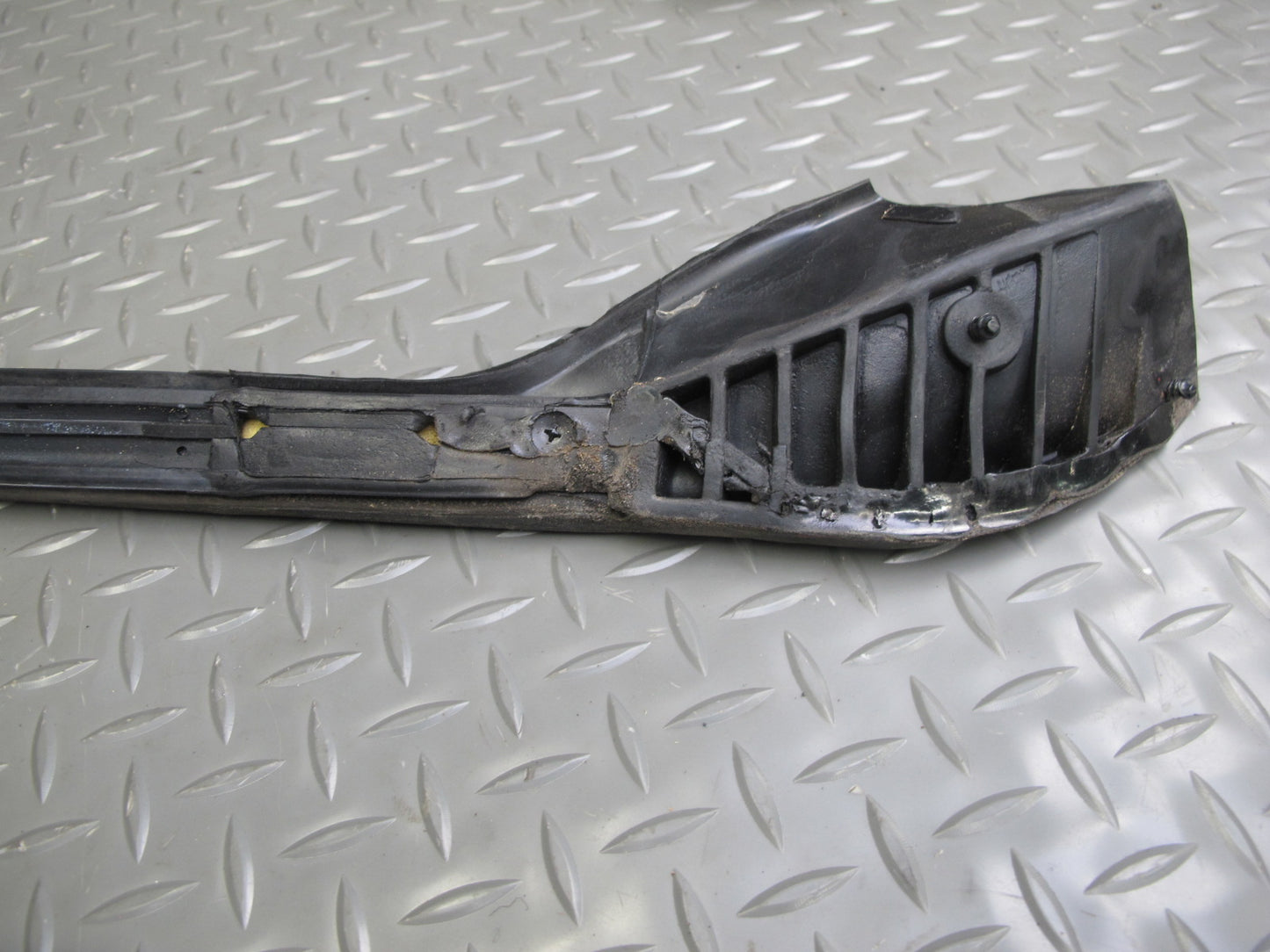 91-95 Toyota SW21L MR2 Set of 2 Right Door Weatherstrip Rubber Seal OEM