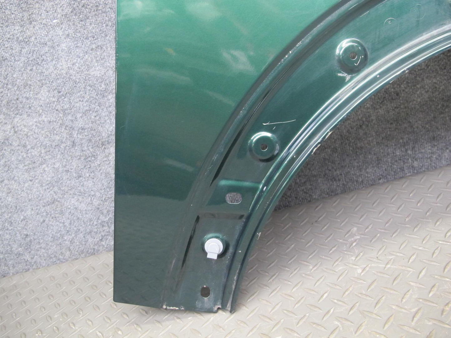 07-13 Mini R55 R56 R57 R58 R59 Front Right Fender Shell Cover Panel Green OEM