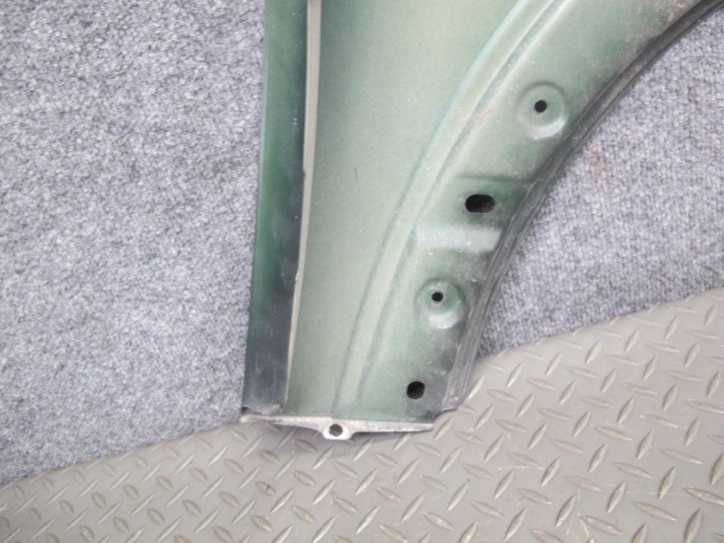 07-13 Mini R55 R56 R57 R58 R59 Front Left Fender Shell Cover Panel Green OEM