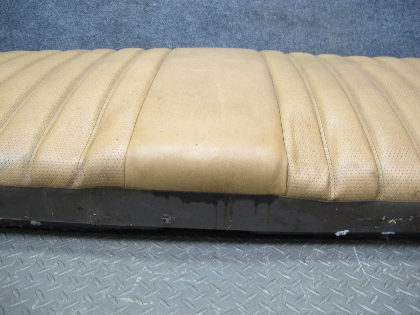 77-85 Mercedes W123 Sedan Rear Leather Seat Upper Lower Cushion Set Palomino OEM