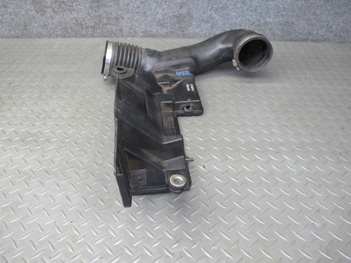 98-00 Lexus UCF20L LS400 Air Intake Cleaner Hose Pipe Line w Resonator OEM