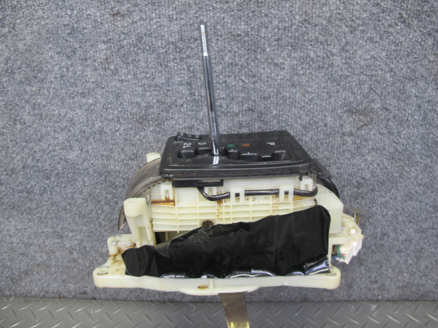 98-00 Lexus UCF20L LS400 A/T Automatic Transmission Shifter OEM