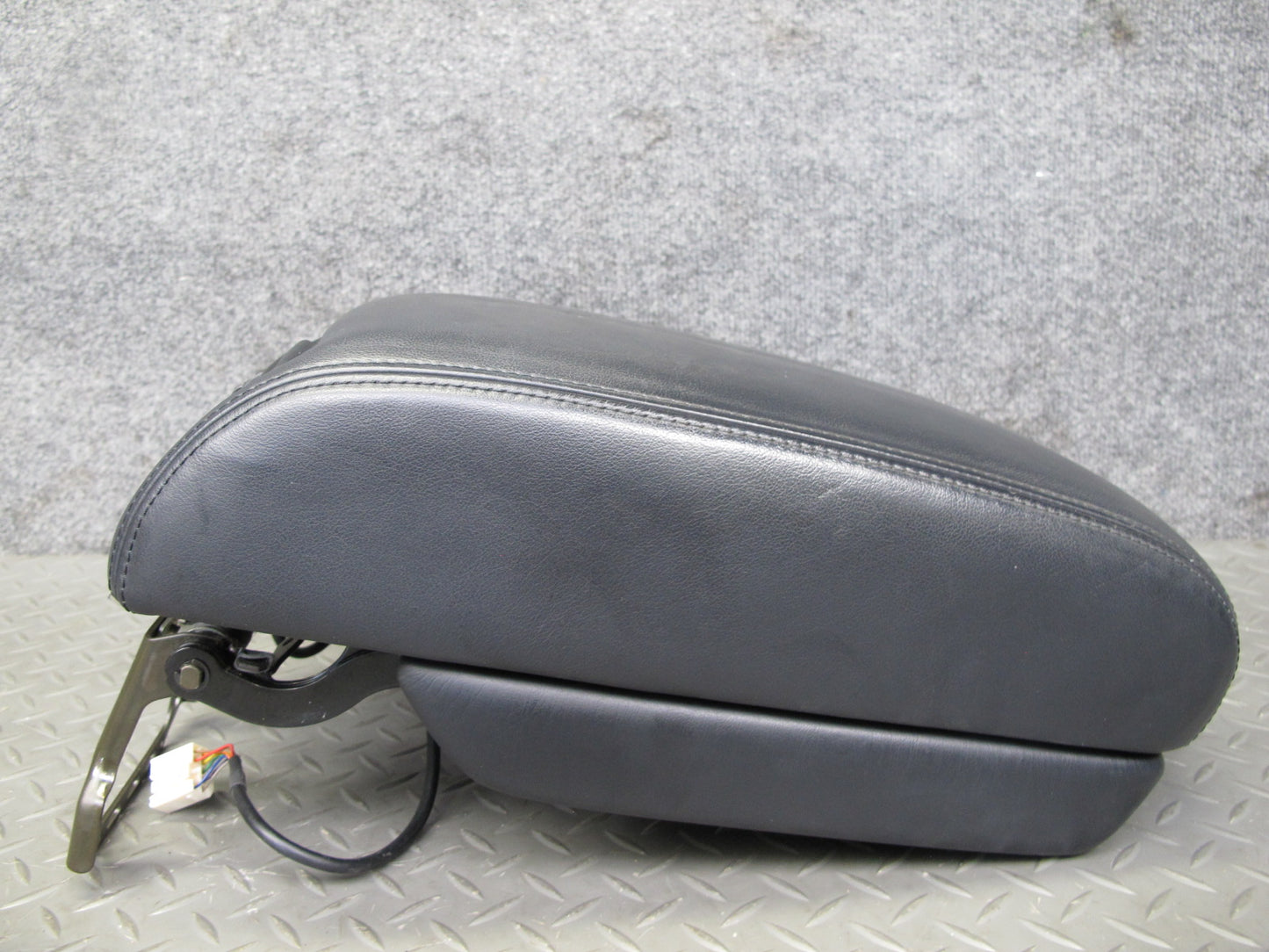 98-00 Lexus UCF20L LS400 Center Console Armrest Lid Storage w Phone OEM