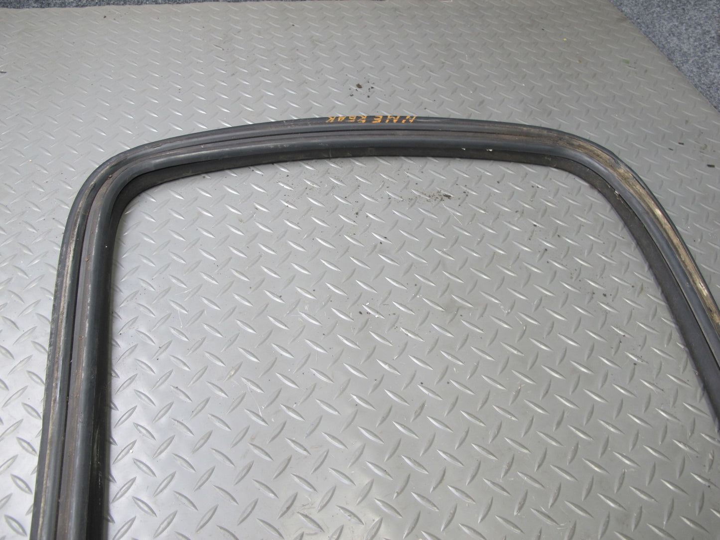 77-85 Mercedes W123 Sedan Rear Glass Window Weatherstrip Rubber Seal Trim Set