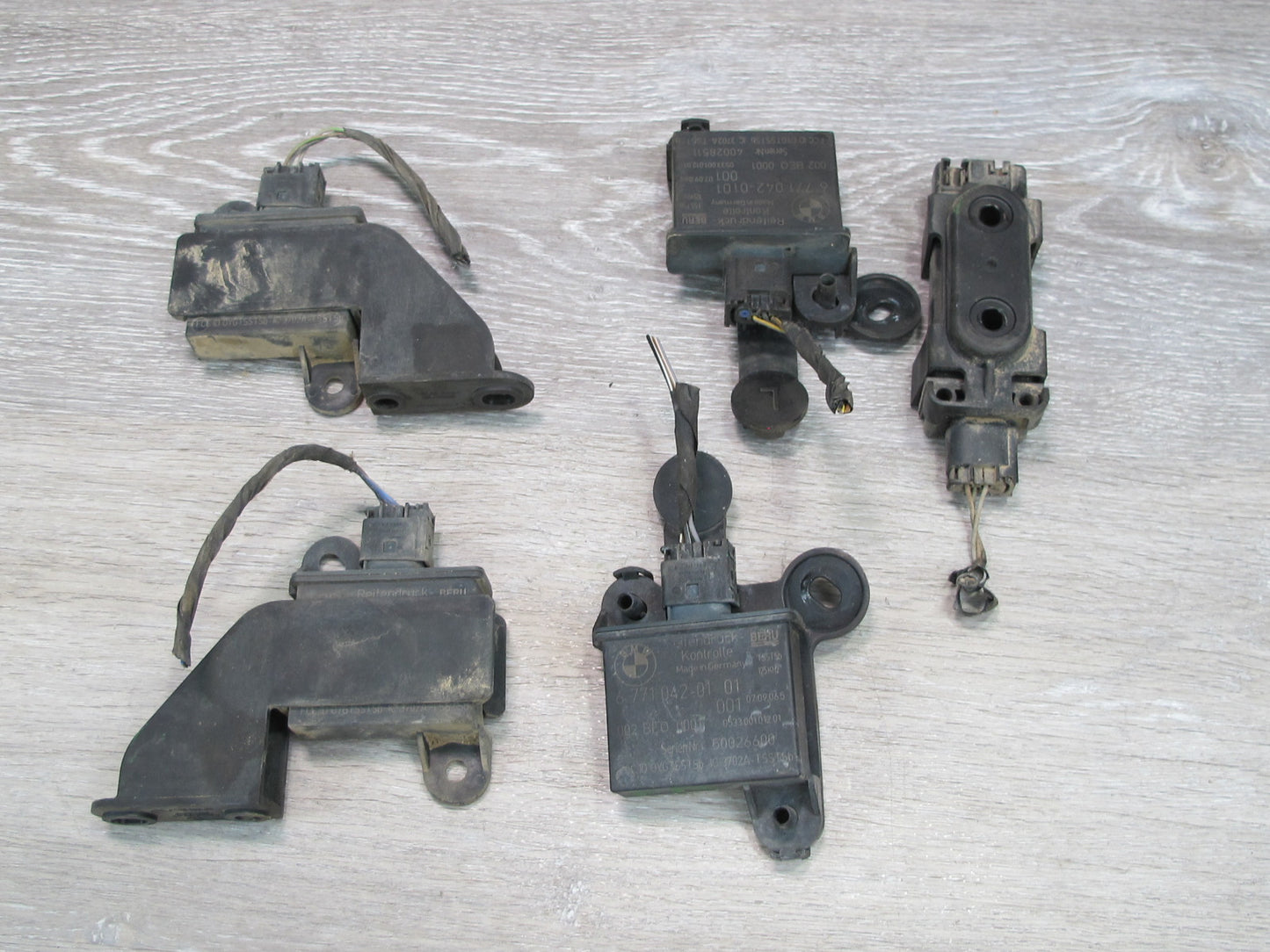2006-2010 BMW E63 E64 RDC TPMS Tire Pressure Monitor Antenna Sensor Set