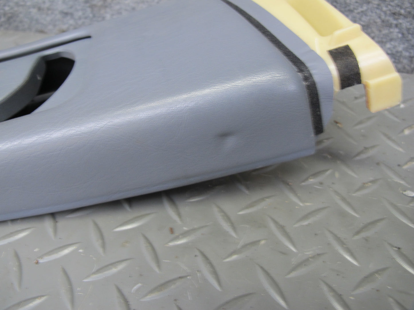 98-00 Lexus UCF20L LS400 Set of 2 Front Left & Right B Pillar Trim Cover OEM