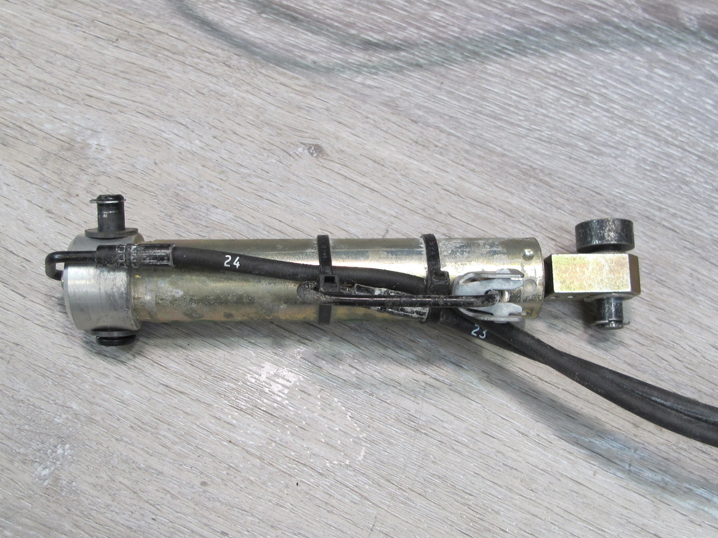 2006-2010 BMW E64 Convertible TOP Roof Hydraulic Cylinder Cable Set