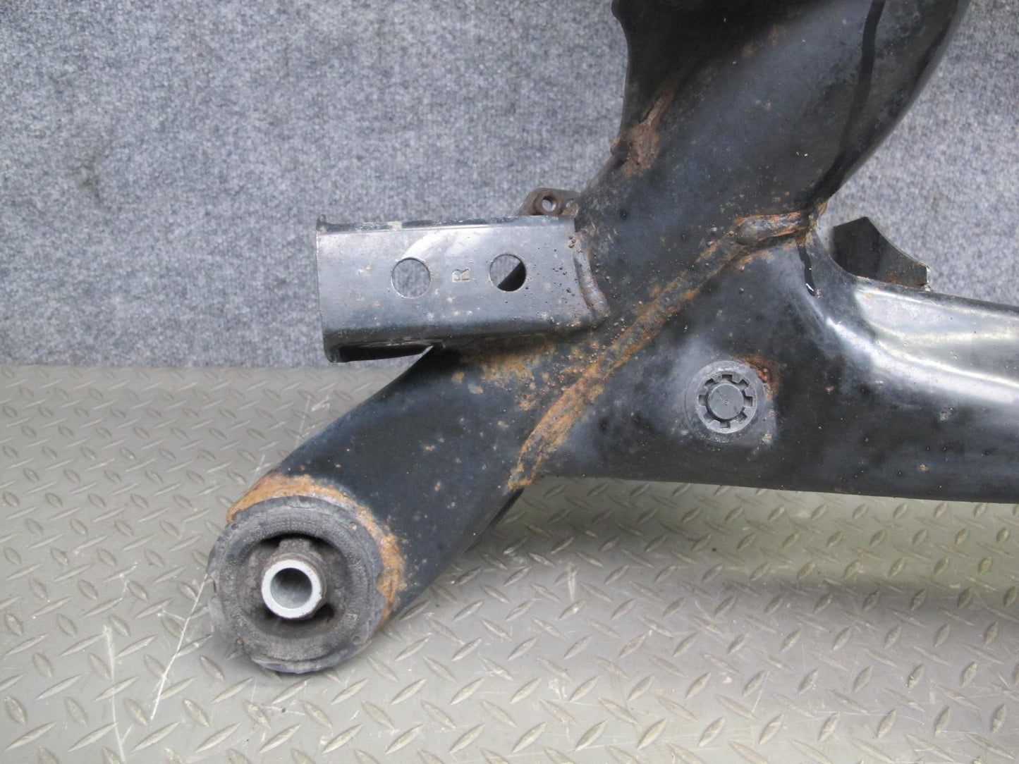 98-05 Lexus GS400 GS430 GS300 Rear Suspension Sub Frame Subframe Crossmember OEM