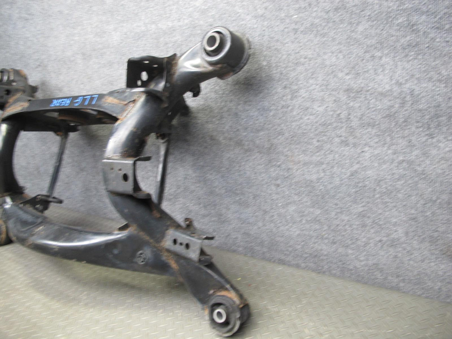 98-05 Lexus GS400 GS430 GS300 Rear Suspension Sub Frame Subframe Crossmember OEM