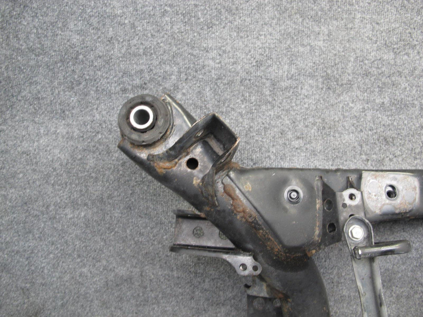 98-05 Lexus GS400 GS430 GS300 Rear Suspension Sub Frame Subframe Crossmember OEM
