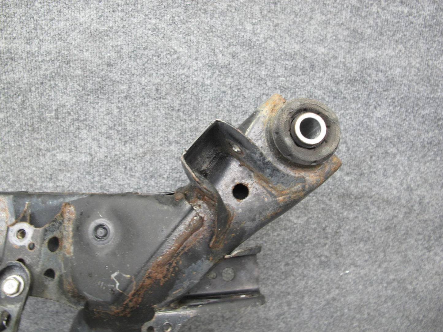 98-05 Lexus GS400 GS430 GS300 Rear Suspension Sub Frame Subframe Crossmember OEM