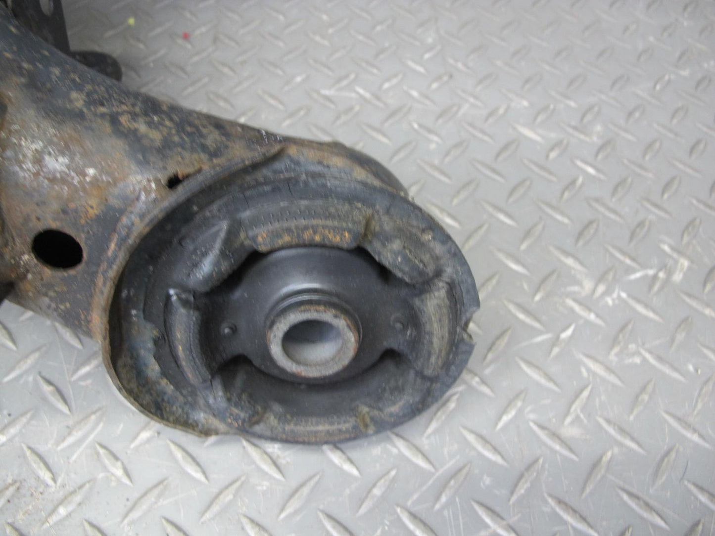 98-05 Lexus GS400 GS430 GS300 Rear Suspension Sub Frame Subframe Crossmember OEM