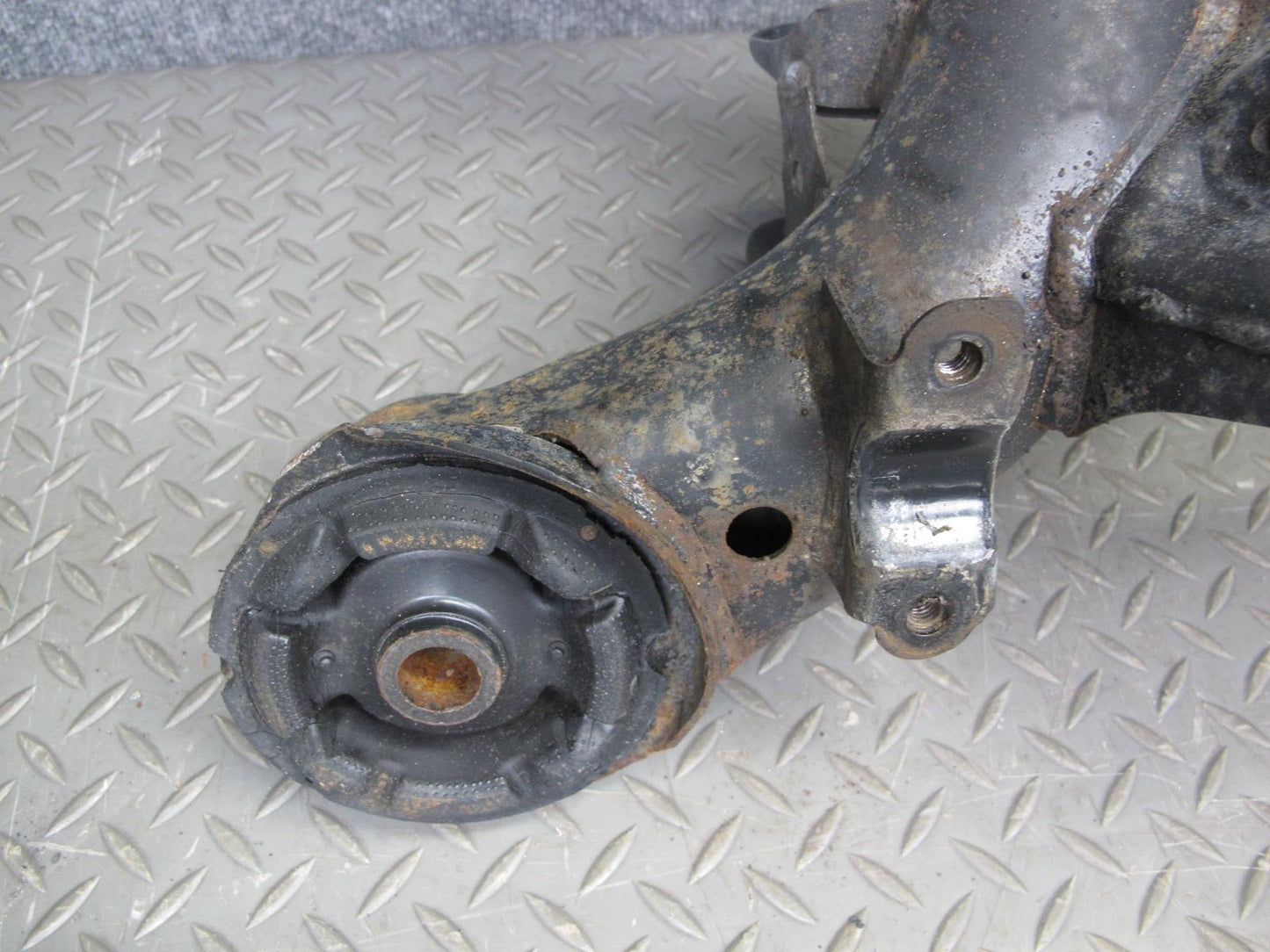 98-05 Lexus GS400 GS430 GS300 Rear Suspension Sub Frame Subframe Crossmember OEM