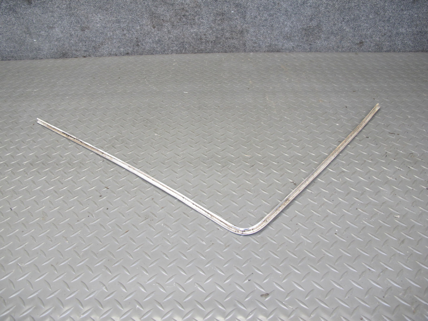 75-85 Mercedes W123 Front Windshield Exterior A Pillar Chrome Trim Molding Set
