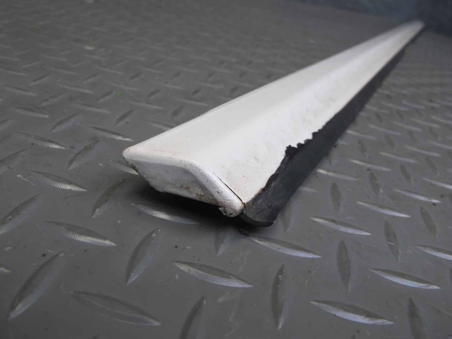 92-96 Lexus SC300 SC400 Set of 2 Left Right Door Exterior Lower Trim Molding OEM