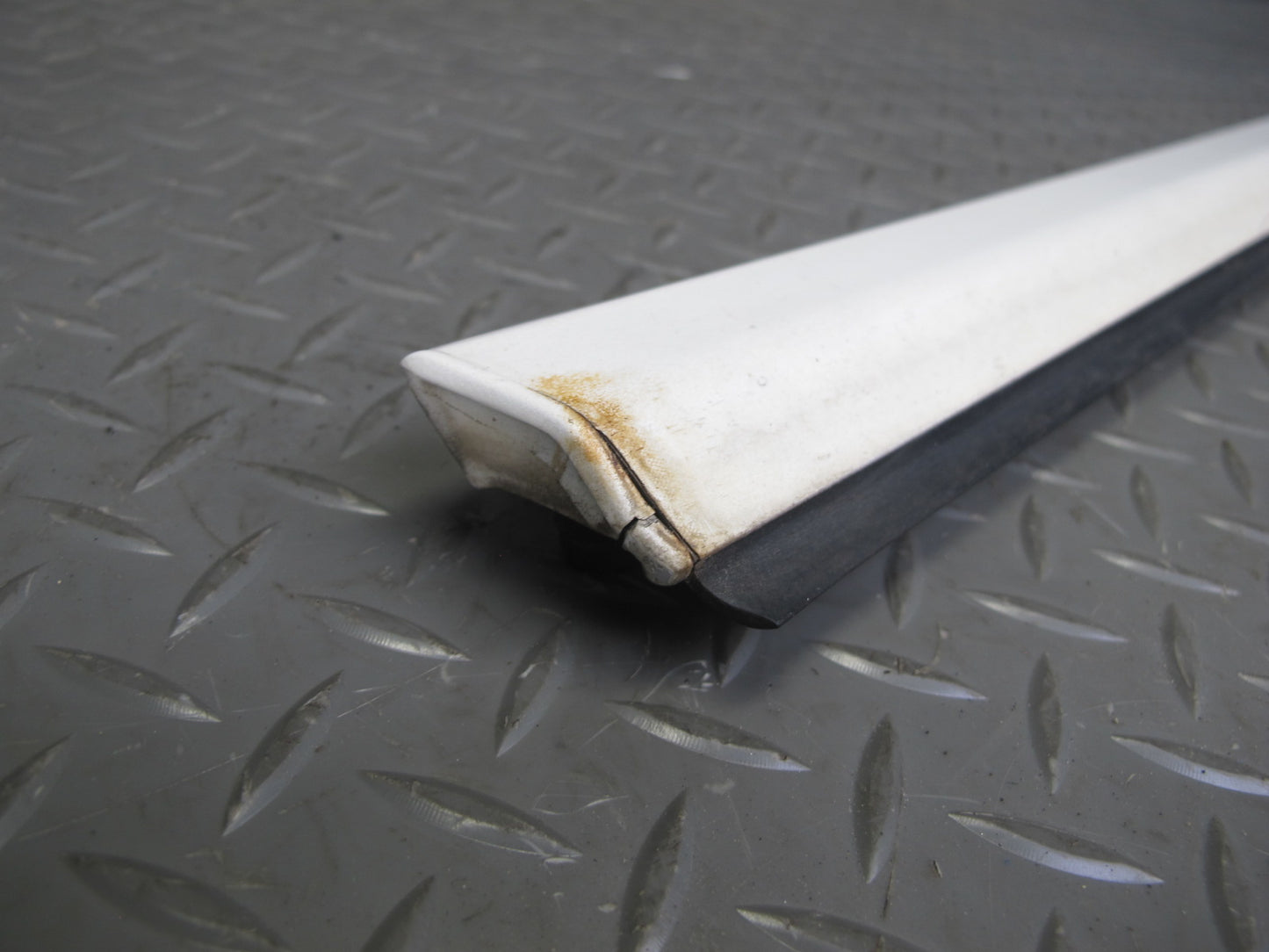 92-96 Lexus SC300 SC400 Set of 2 Left Right Door Exterior Lower Trim Molding OEM