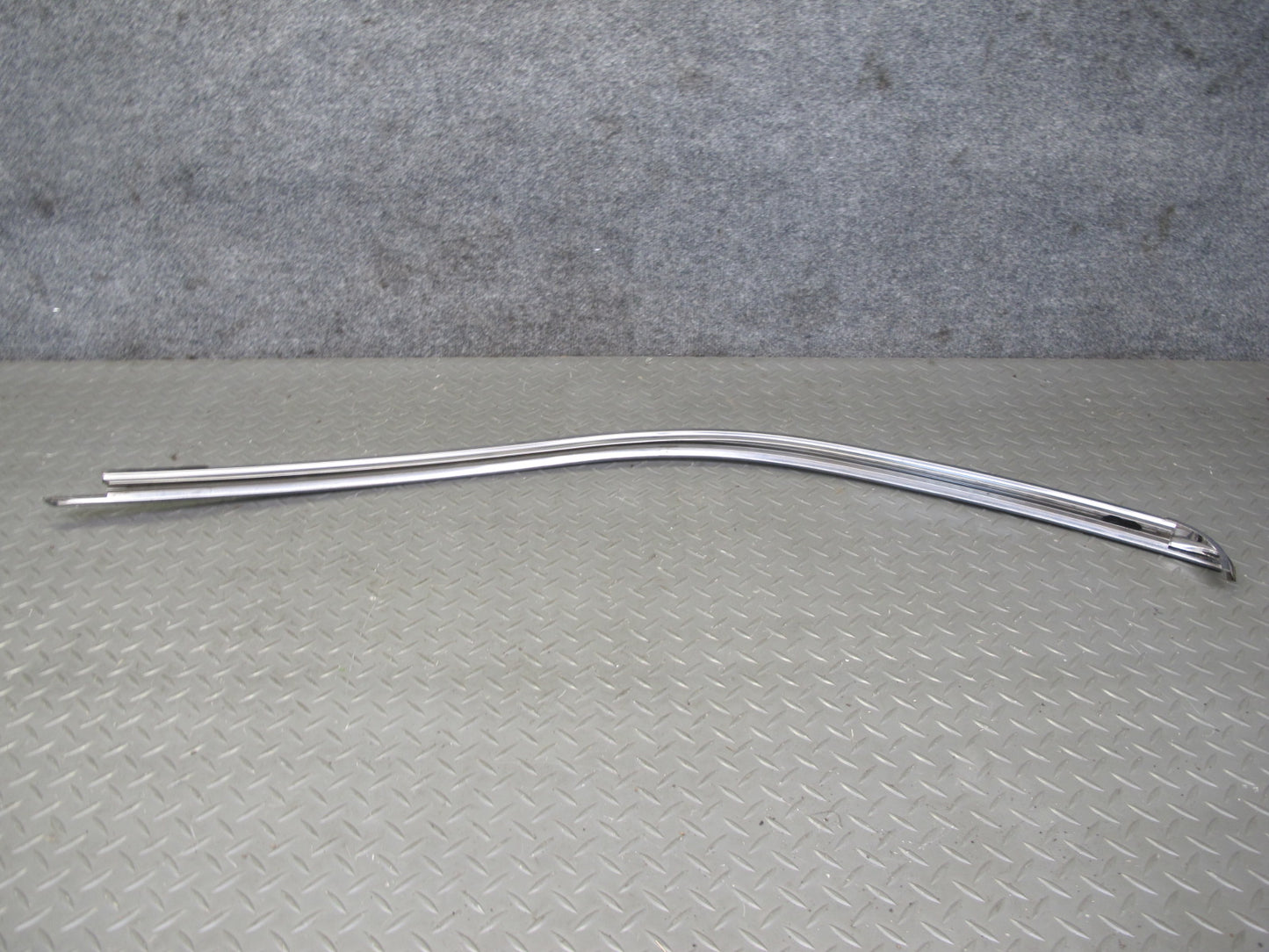 91-95 Toyota SW21L MR2 Set of 4 Left & Right Door Weatherstrip Molding OEM