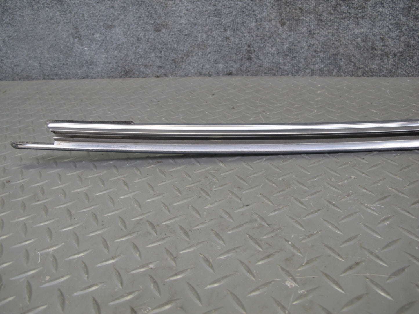 91-95 Toyota SW21L MR2 Set of 4 Left & Right Door Weatherstrip Molding OEM