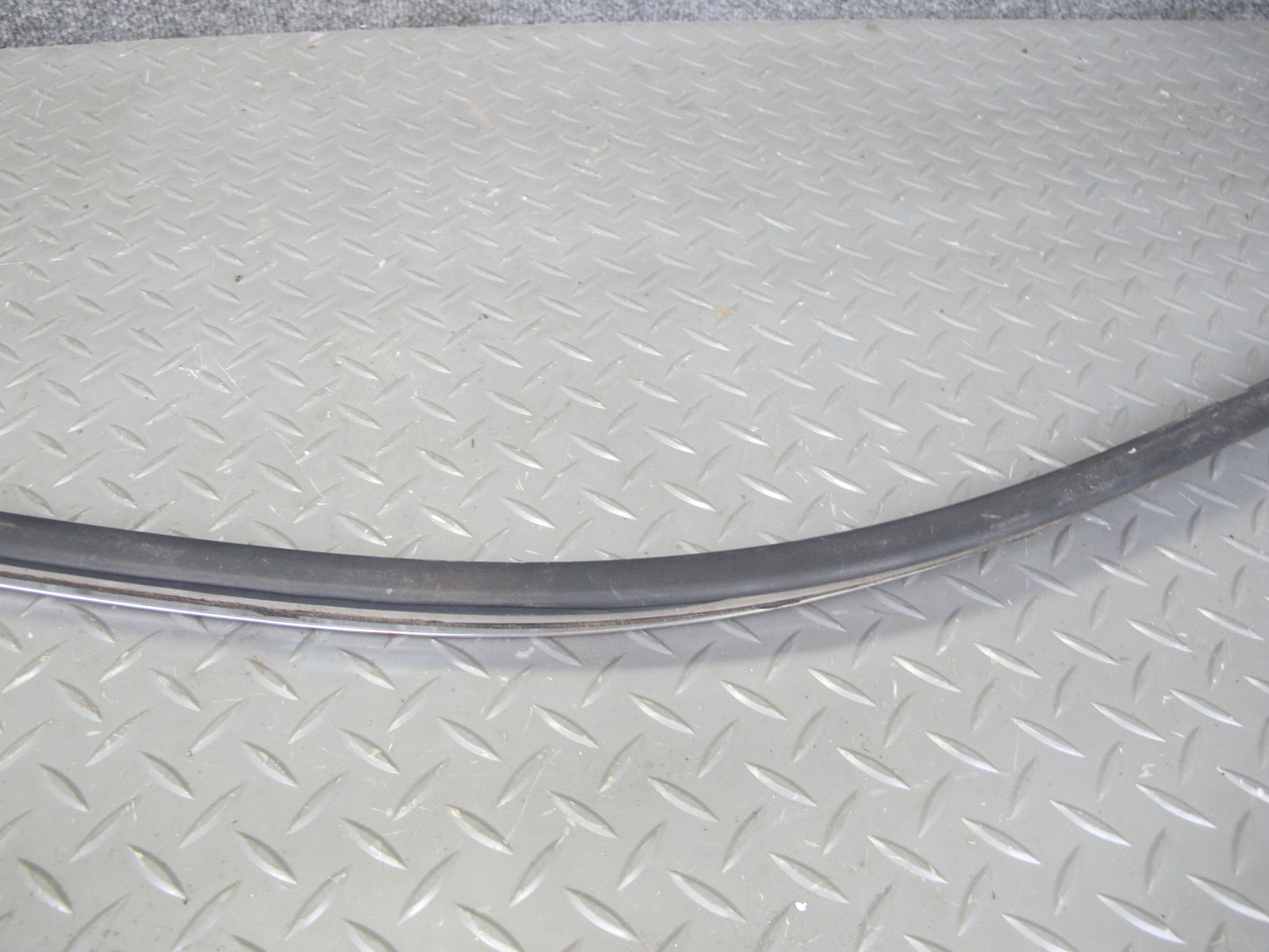 91-95 Toyota SW21L MR2 Set of 4 Left & Right Door Weatherstrip Molding OEM