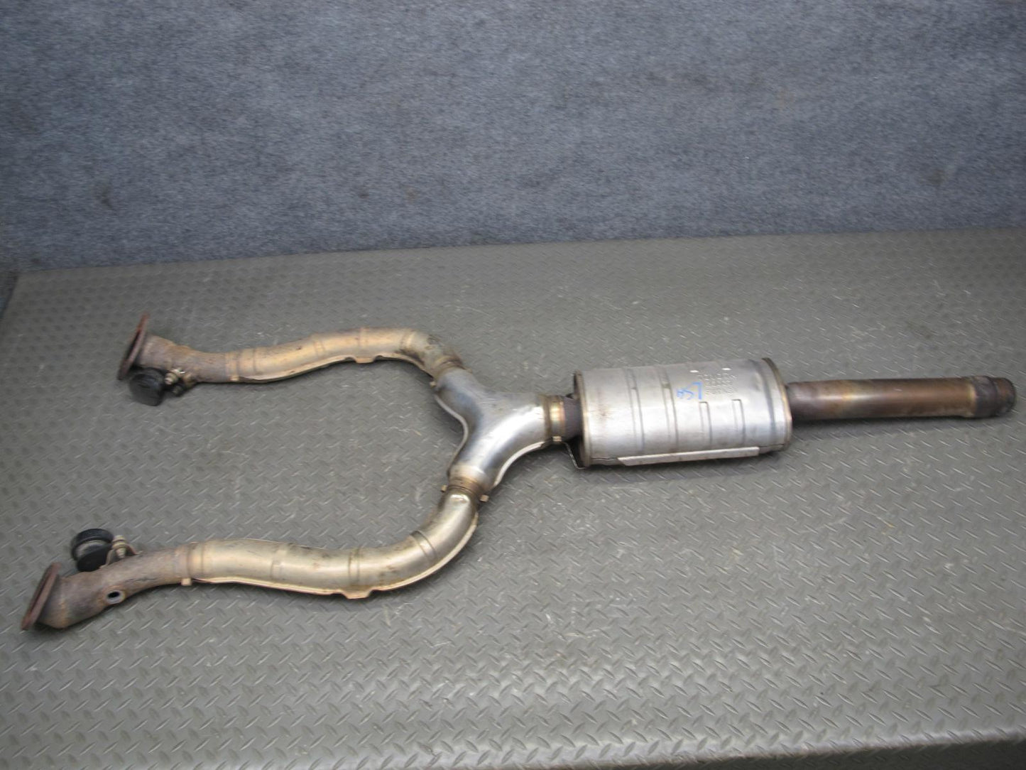 98-00 Lexus UCF20L LS400 Exhaust Center Resonator Intermediate Pipe Set OEM