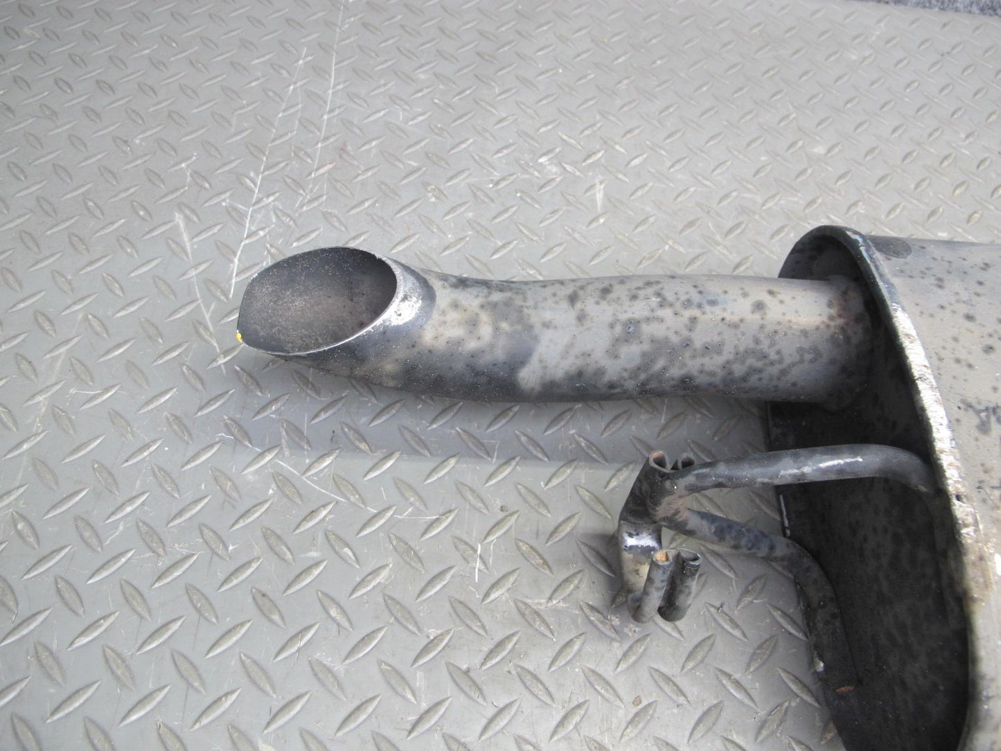 98-00 Lexus UCF20L LS400 Set of 2 Rear Left & Right Exhaust Muffler OEM