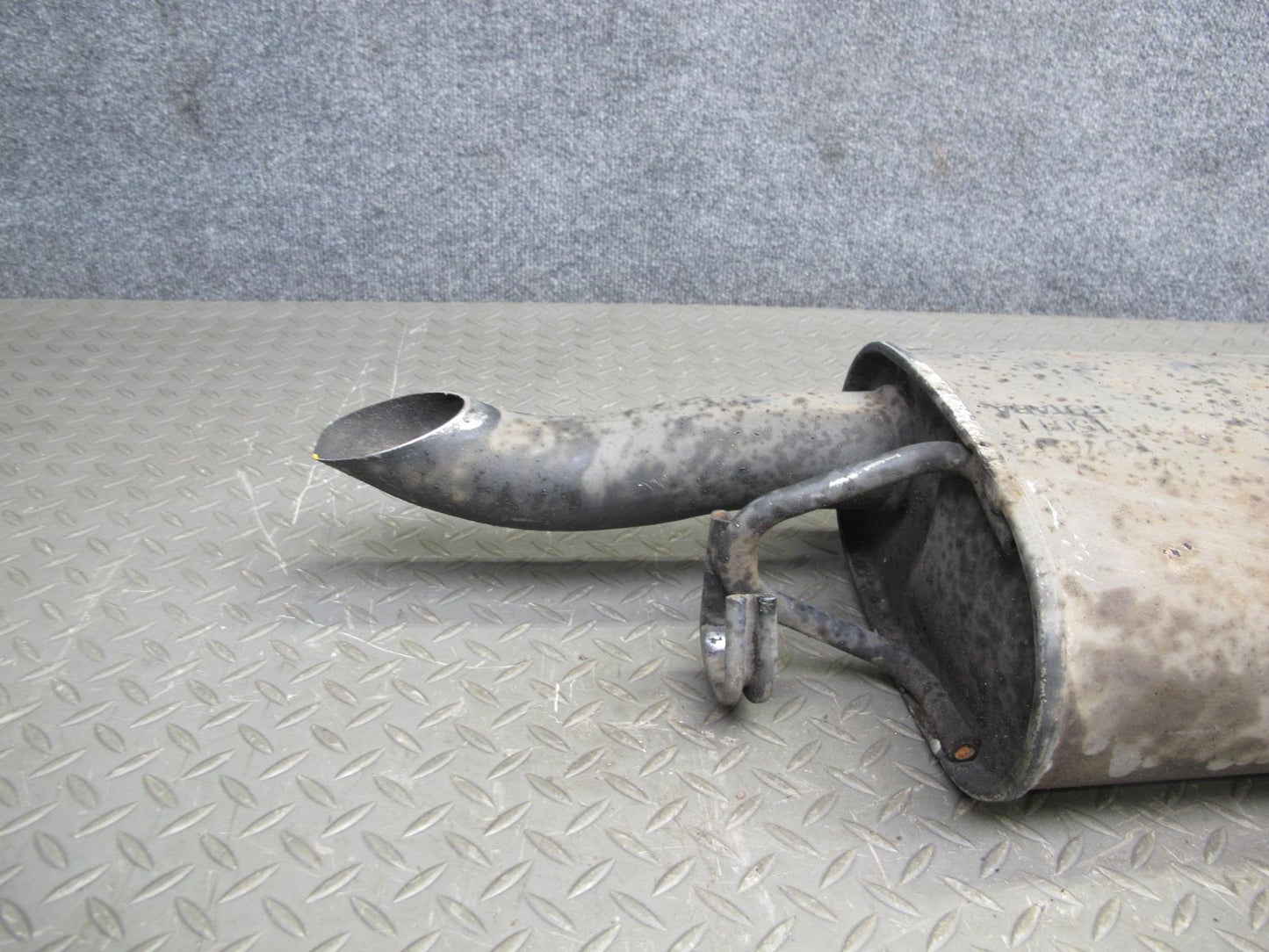 98-00 Lexus UCF20L LS400 Set of 2 Rear Left & Right Exhaust Muffler OEM