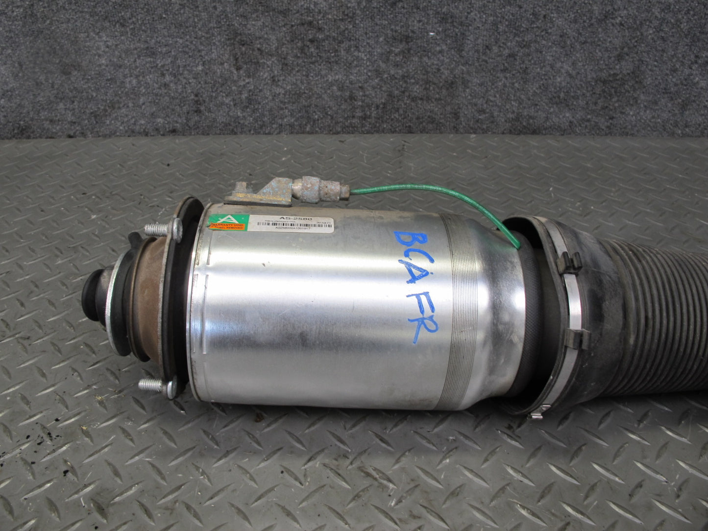 06-12 Bentley Continental Flying Spur Front Right Air Strut Shock Absorber