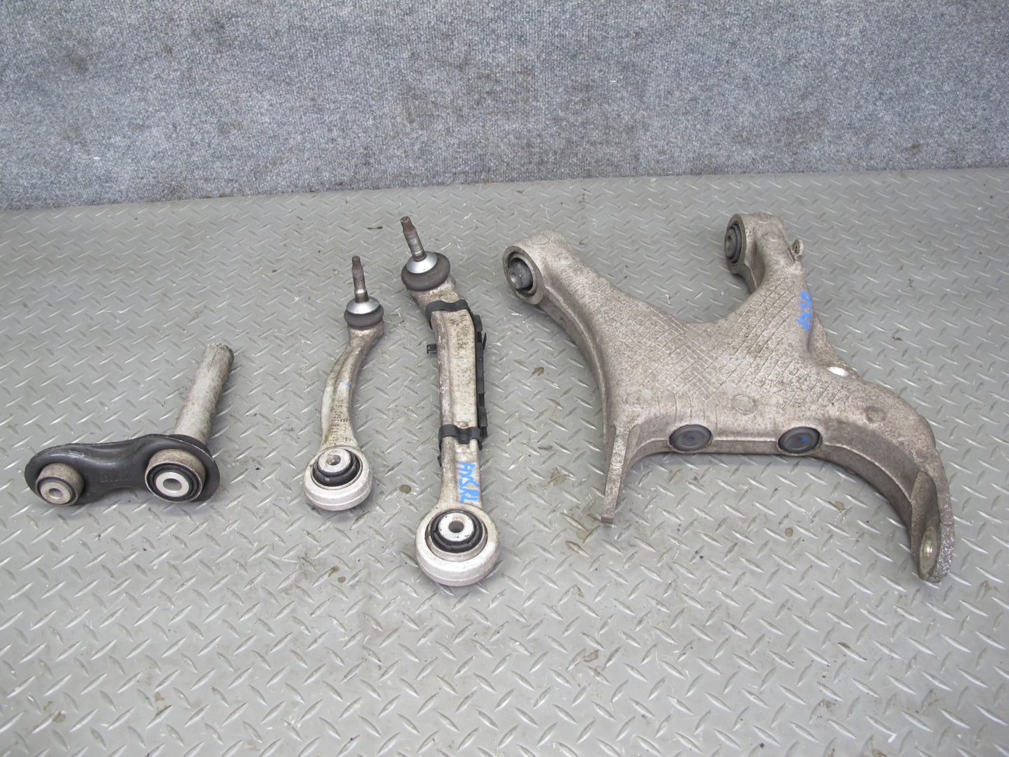 2008-2014 BMW E71 E72 X6 Rear Left Suspension Control Arm Set