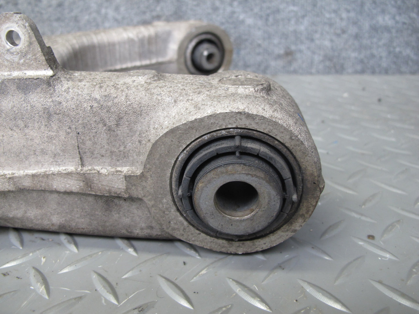 2008-2014 BMW E71 E72 X6 Rear Left Suspension Control Arm Set
