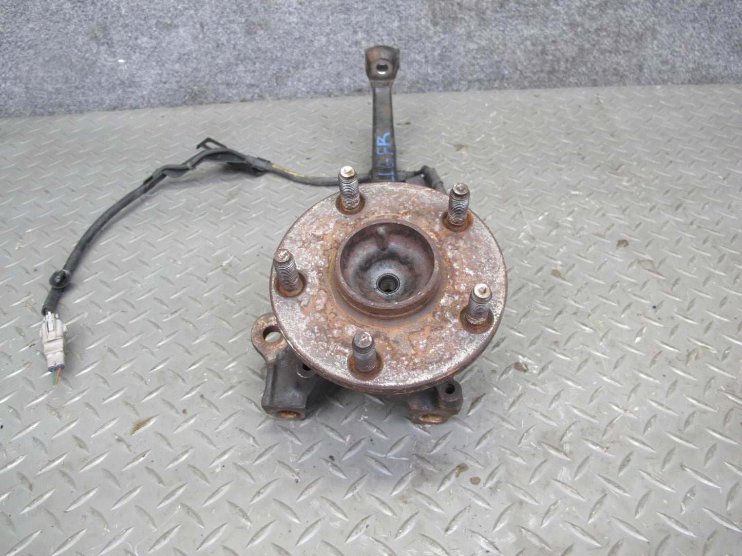 98-05 Lexus GS430 GS300 Front Right Spindle Knuckle Wheel Hub Bearing OEM