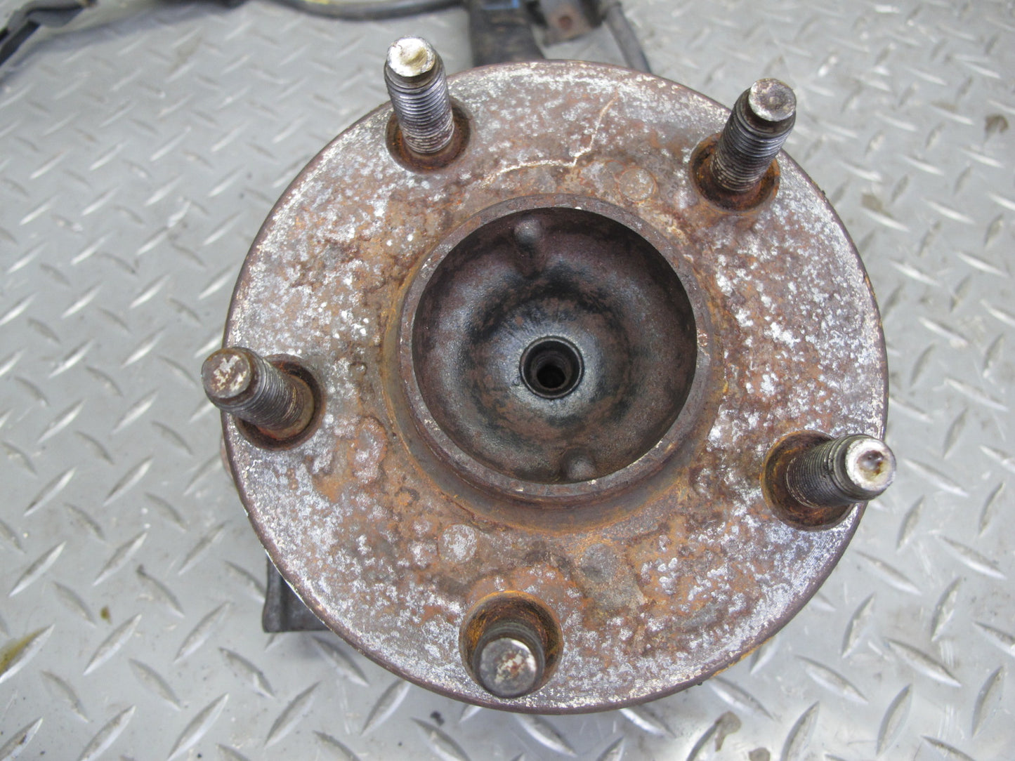 98-05 Lexus GS430 GS300 Front Right Spindle Knuckle Wheel Hub Bearing OEM