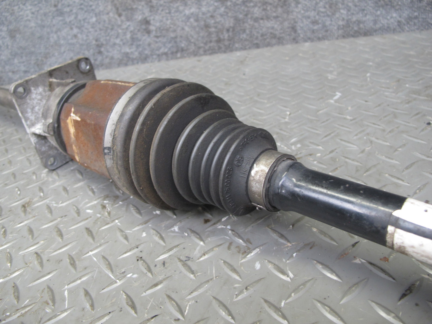 2008-2014 BMW E71 E72 X6 AWD Front Right Suspension Axle Shaft 7553946 OEM