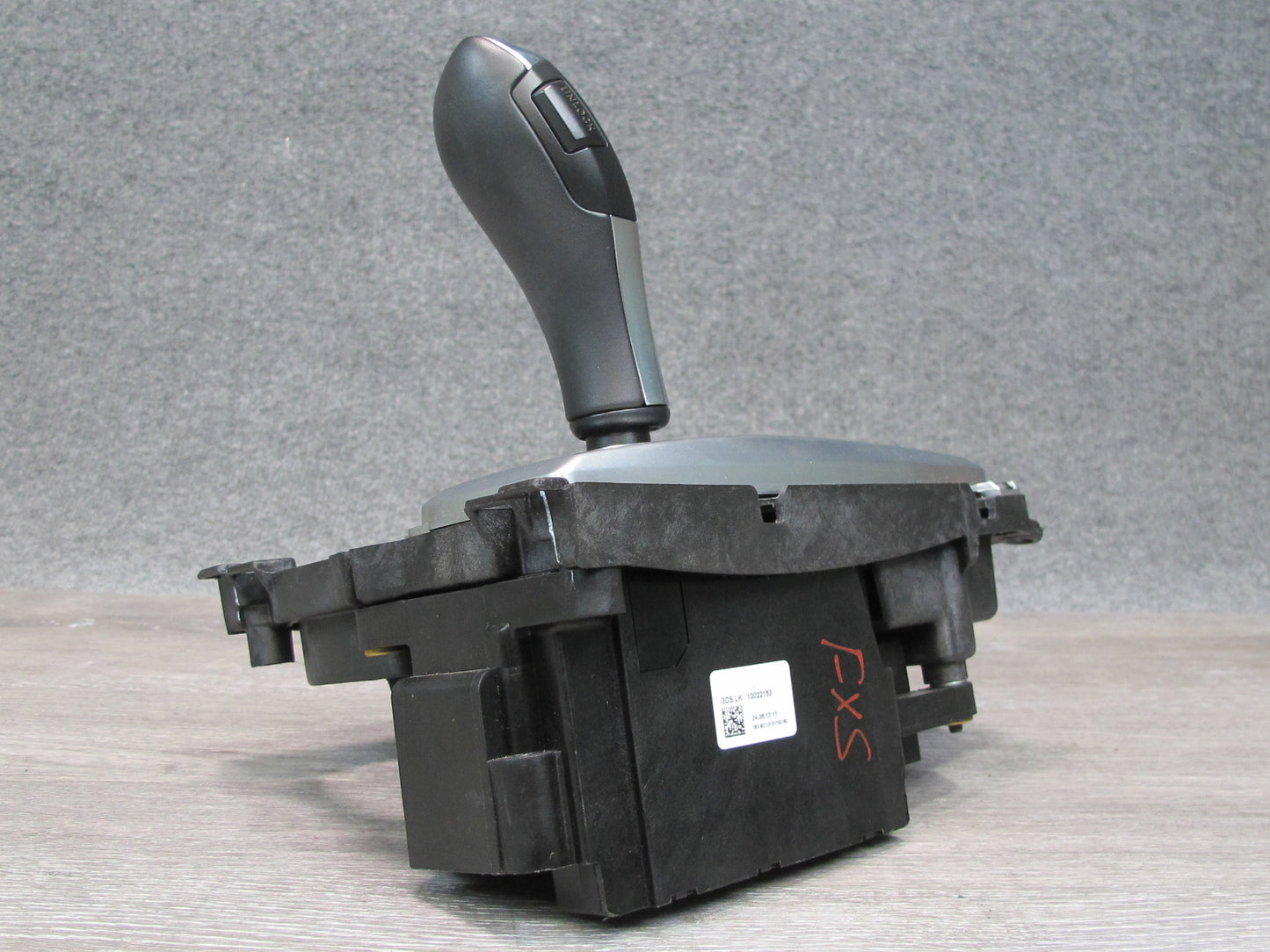 10-14 BMW E70 E71 X5M X6M A/T Automatic Transmission Gear Shifter Selector OEM