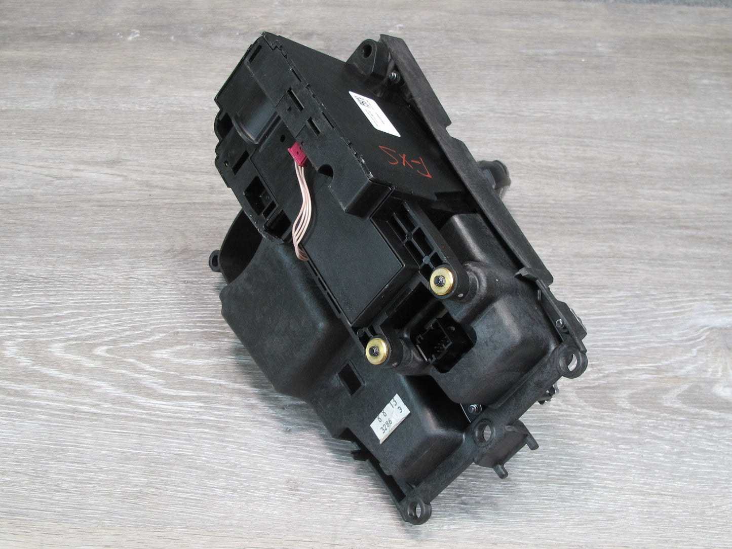 10-14 BMW E70 E71 X5M X6M A/T Automatic Transmission Gear Shifter Selector OEM