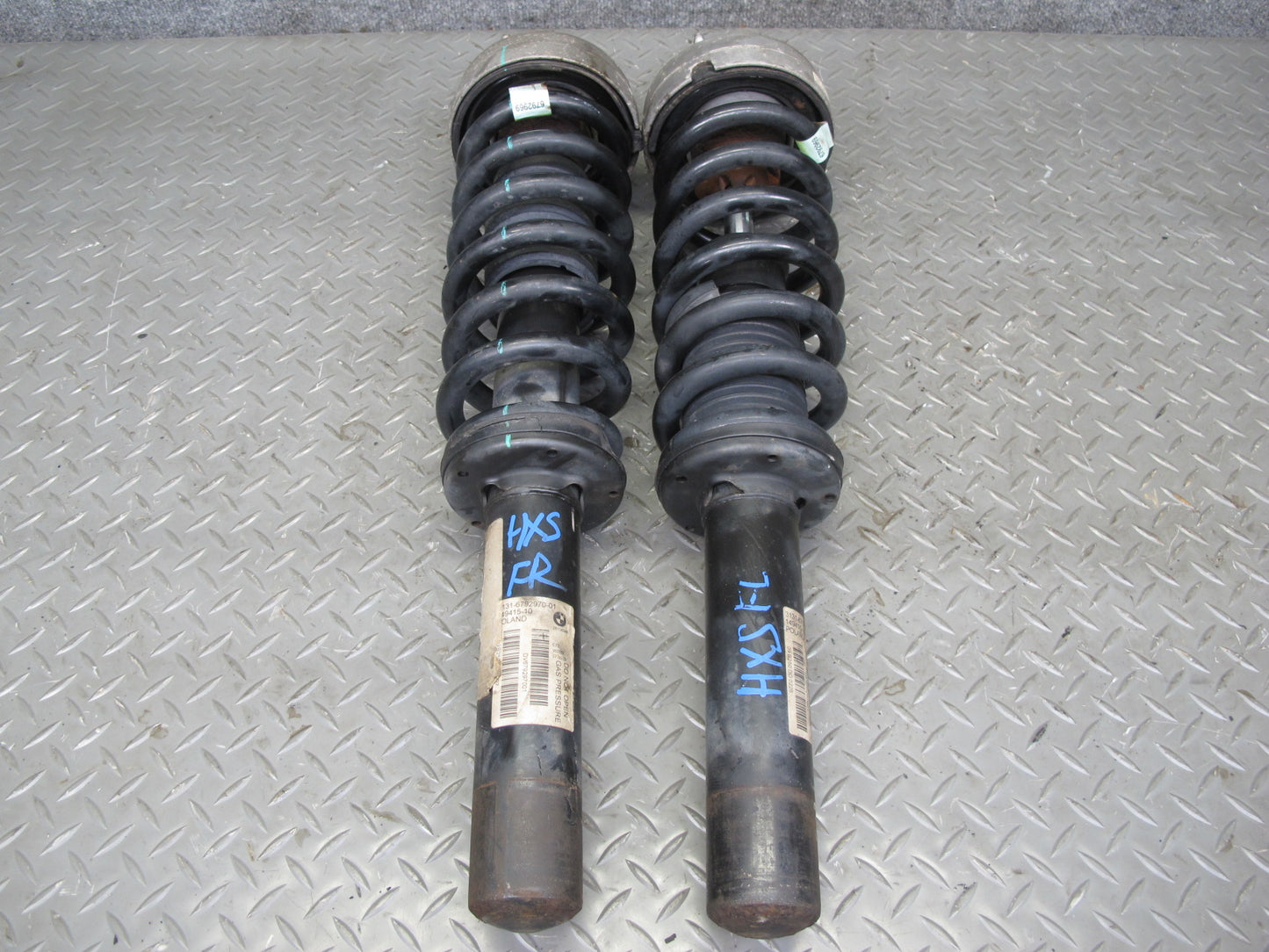2010-2011 BMW E72 X6 AWD Hybrid Front Left & Right Strut Shock Absorber Set of 2