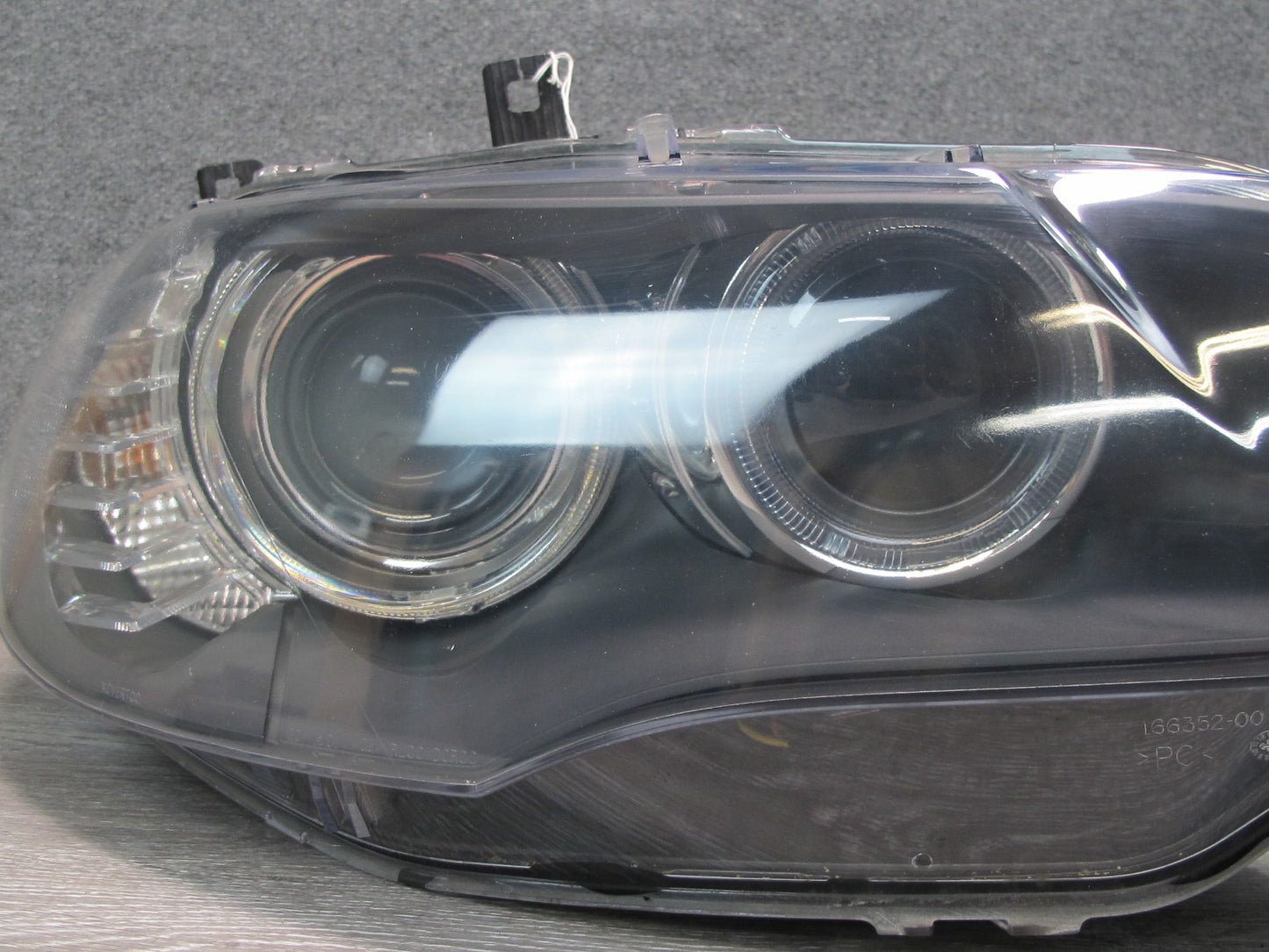 2008-2014 BMW E71 E72 X6 Front Right Xenon HID Adaptive Headlight Lamp w Ballast